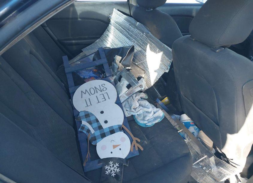 Photo 8 of 2010 Ford Fusion SE (VIN 3FAHP0HA9AR183840)