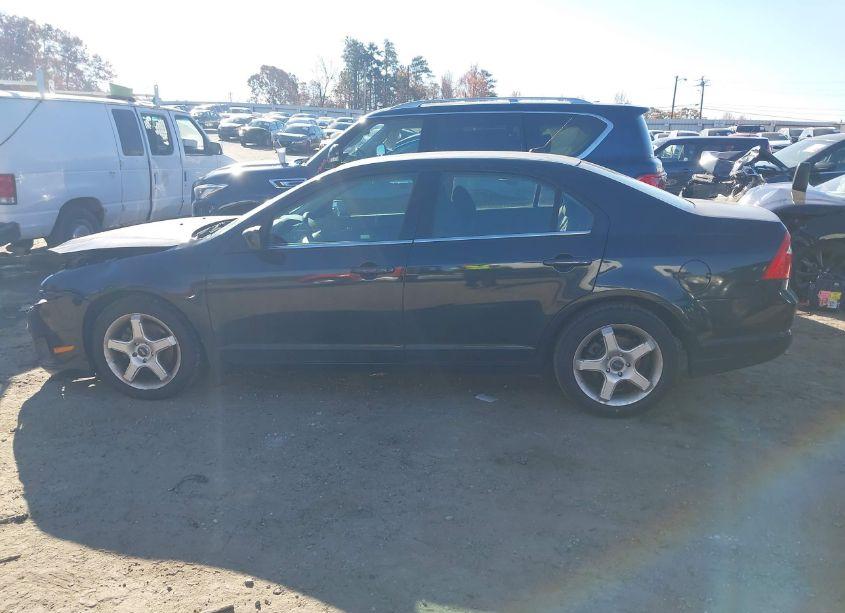 Photo 14 of 2010 Ford Fusion SE (VIN 3FAHP0HA9AR184132)