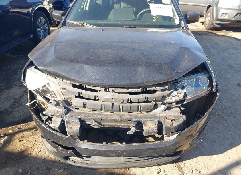 Photo 6 of 2010 Ford Fusion SE (VIN 3FAHP0HA9AR184132)