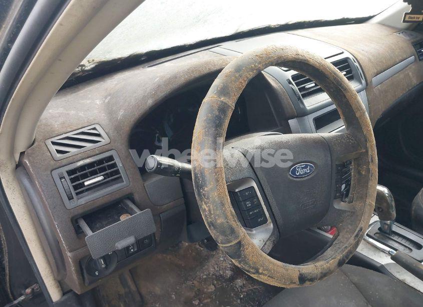 Photo 7 of 2010 Ford Fusion SE (VIN 3FAHP0HA9AR291195)