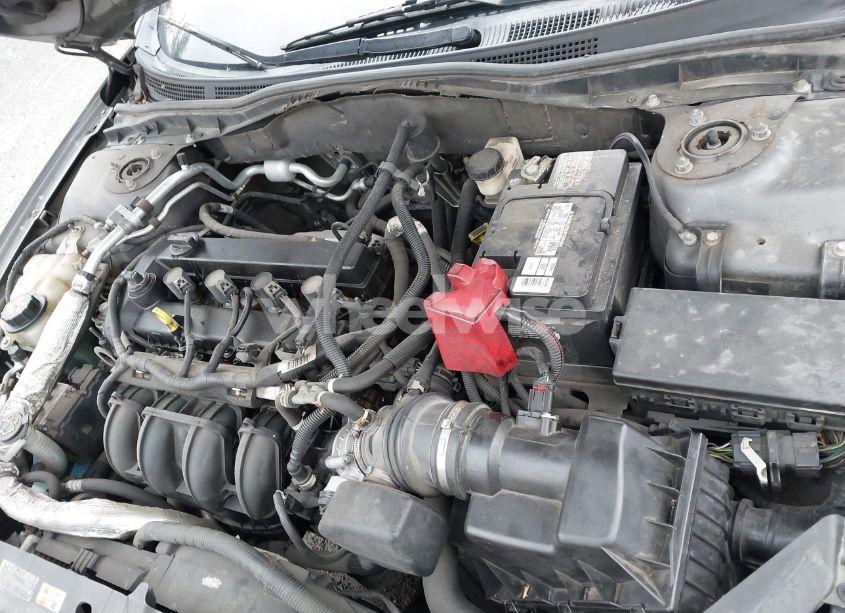 Photo 10 of 2010 Ford Fusion SE (VIN 3FAHP0HA9AR297420)