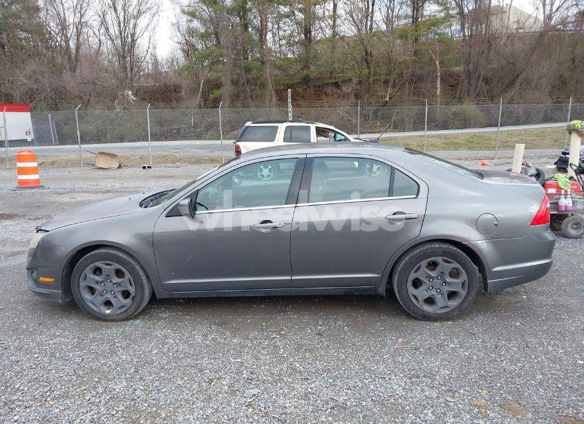 Photo 14 of 2010 Ford Fusion SE (VIN 3FAHP0HA9AR297420)