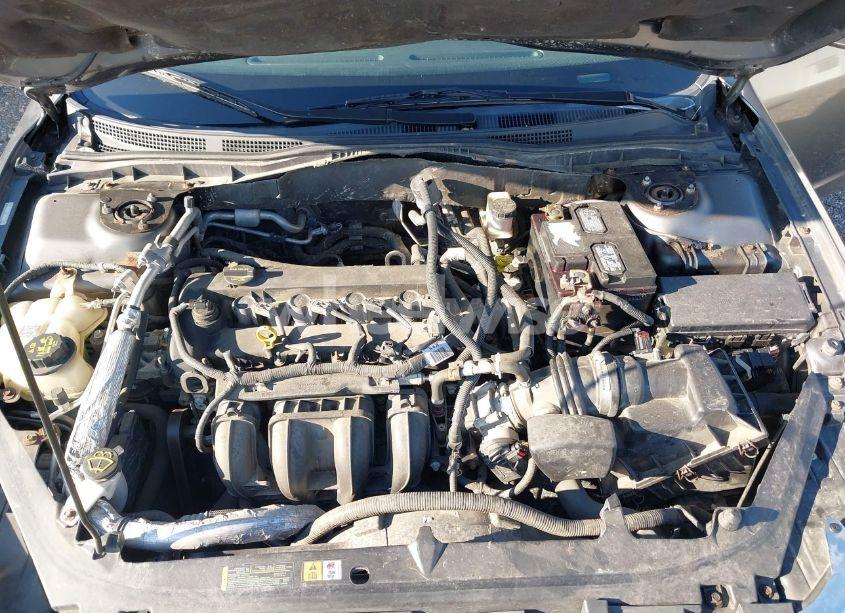 Photo 10 of 2010 Ford Fusion SE (VIN 3FAHP0HA9AR354845)