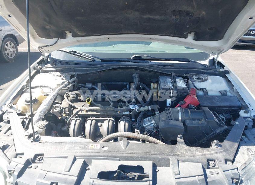 Photo 10 of 2010 Ford Fusion SE (VIN 3FAHP0HA9AR366963)