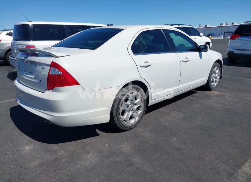 Photo 4 of 2010 Ford Fusion SE (VIN 3FAHP0HA9AR366963)