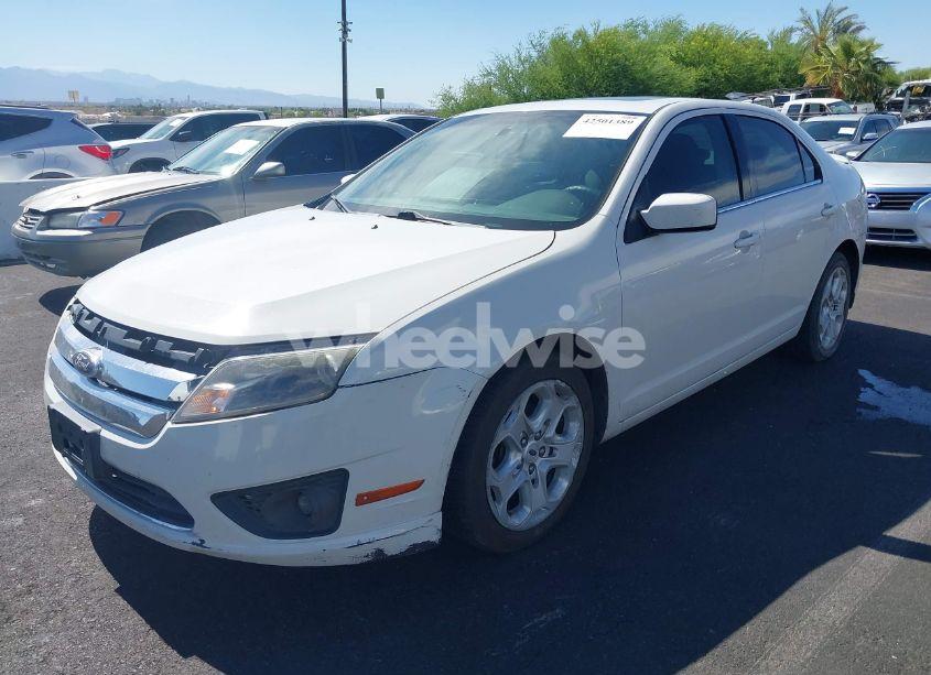 Photo 6 of 2010 Ford Fusion SE (VIN 3FAHP0HA9AR366963)