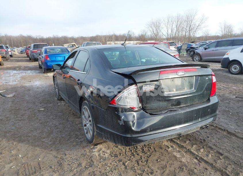 Photo 3 of 2010 Ford Fusion SE (VIN 3FAHP0HA9AR393127)