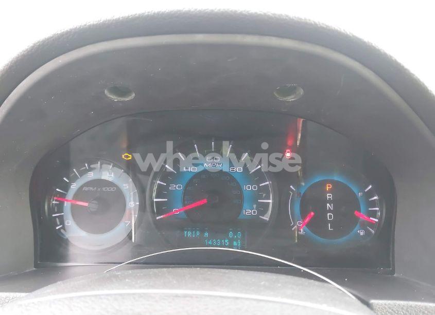 Photo 7 of 2010 Ford Fusion SE (VIN 3FAHP0HA9AR393127)