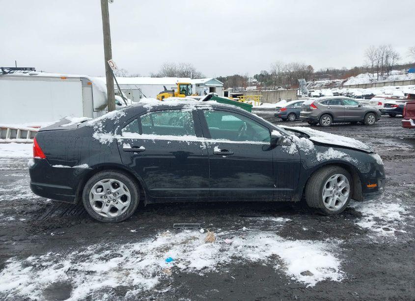 Photo 13 of 2010 Ford Fusion SE (VIN 3FAHP0HA9AR405809)