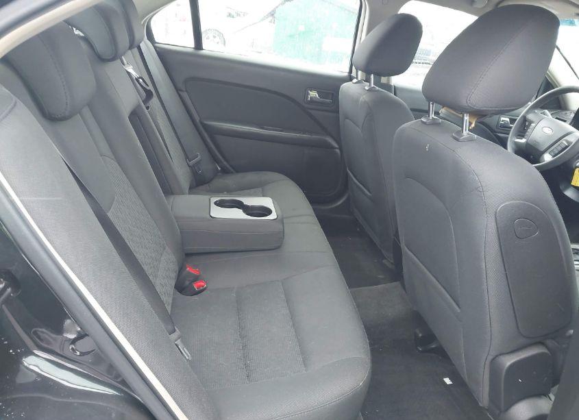 Photo 8 of 2010 Ford Fusion SE (VIN 3FAHP0HA9AR405809)