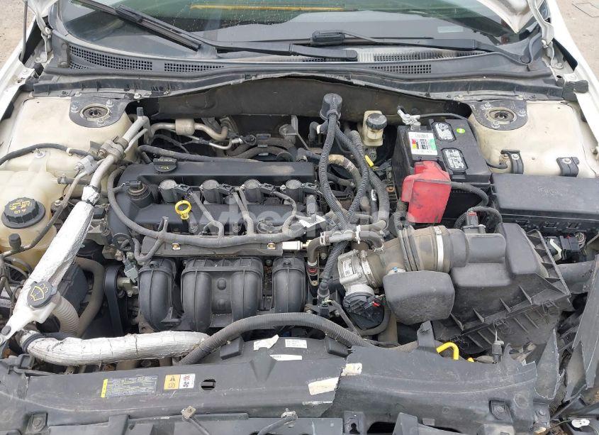 Photo 10 of 2010 Ford Fusion SE (VIN 3FAHP0HA9AR416504)