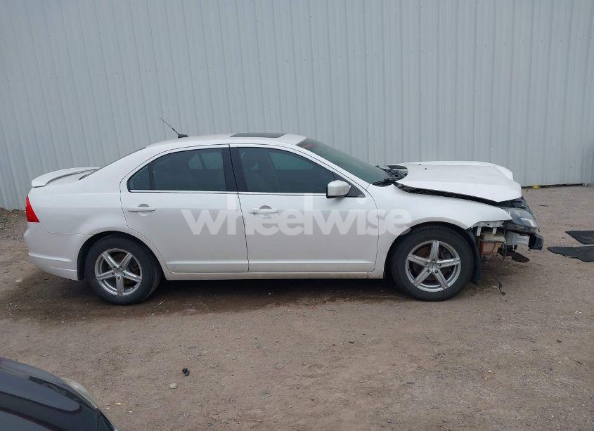 Photo 13 of 2010 Ford Fusion SE (VIN 3FAHP0HA9AR416504)