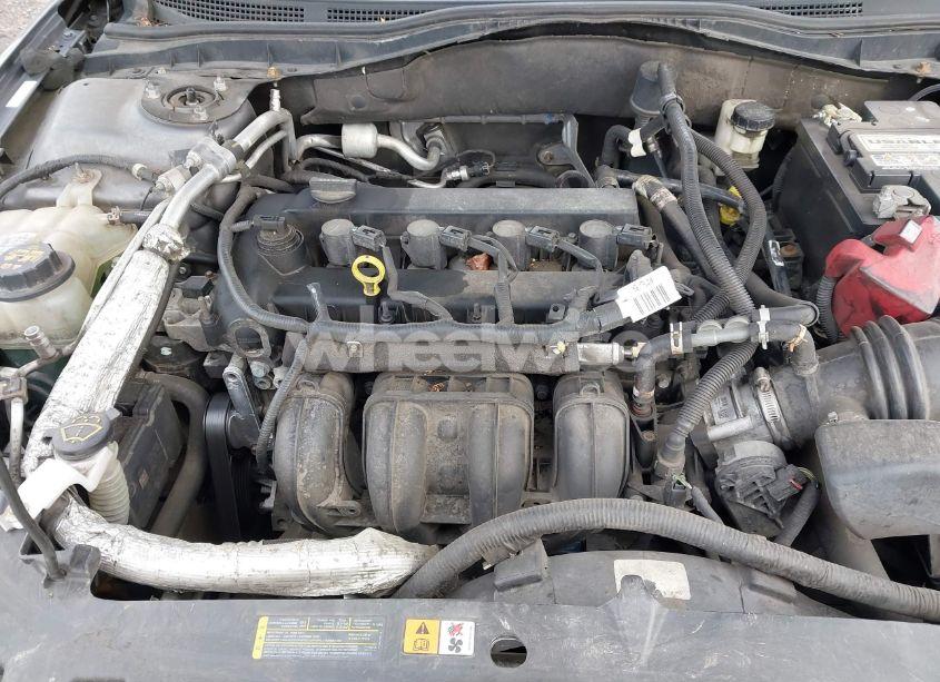 Photo 10 of 2010 Ford Fusion SE (VIN 3FAHP0HA9AR418026)