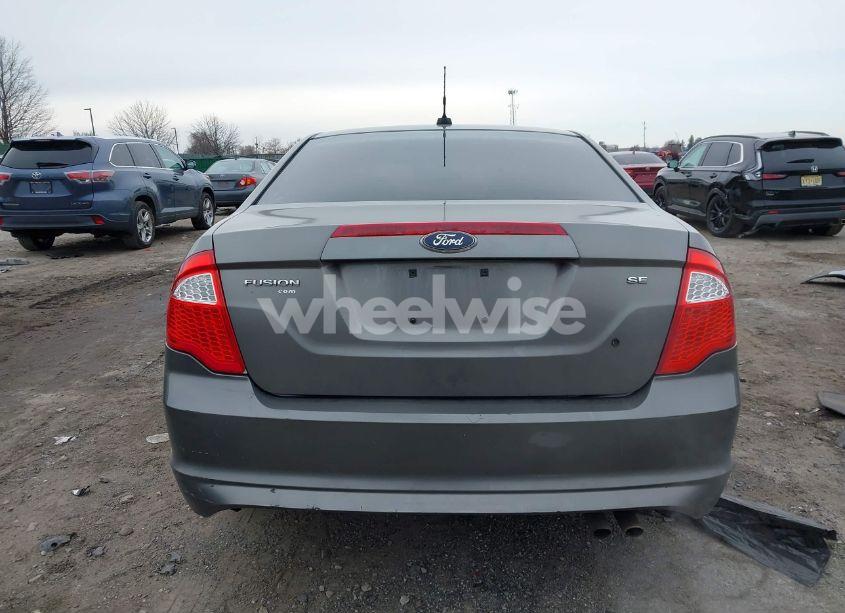 Photo 15 of 2010 Ford Fusion SE (VIN 3FAHP0HA9AR418026)