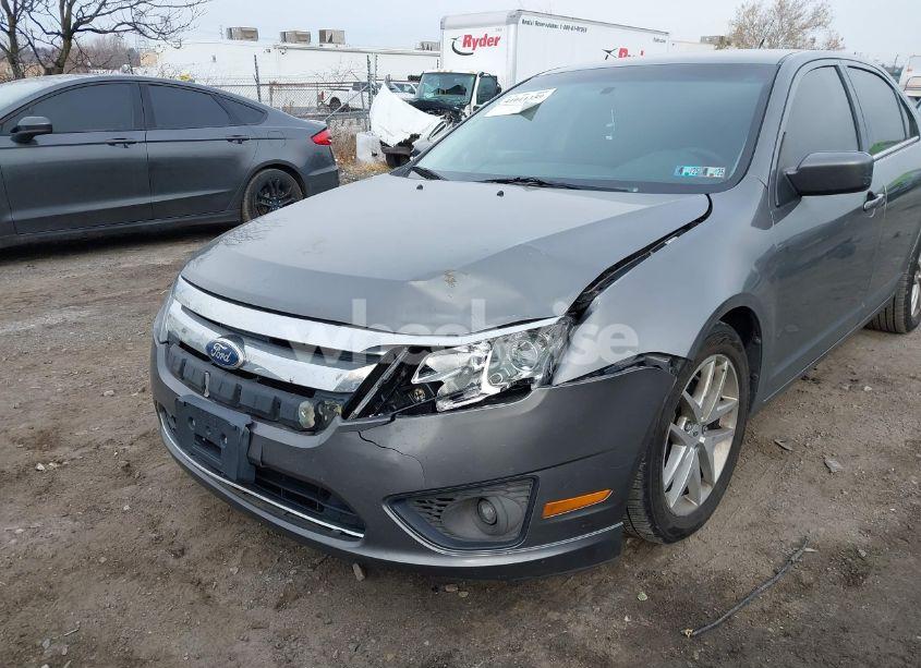 Photo 6 of 2010 Ford Fusion SE (VIN 3FAHP0HA9AR418026)