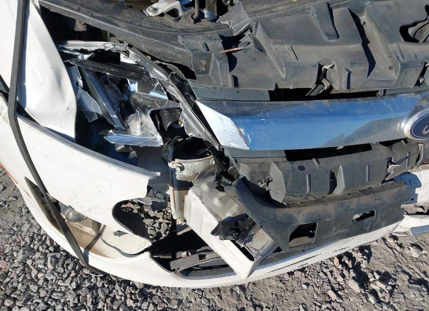 Photo 6 of 2010 Ford Fusion SE (VIN 3FAHP0HA9AR418057)