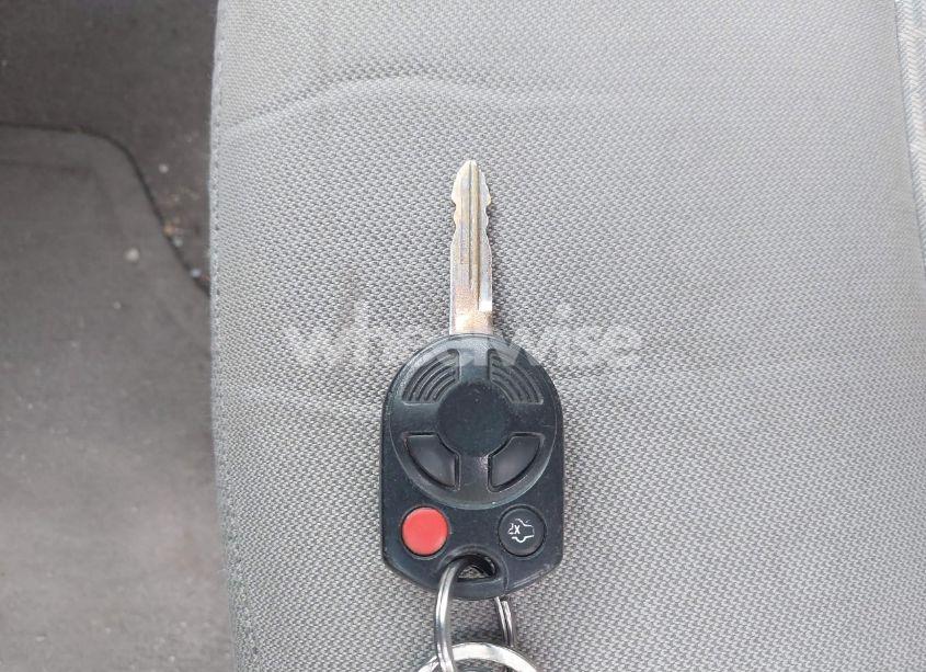 Photo 11 of 2010 Ford Fusion SE (VIN 3FAHP0HA9AR430936)