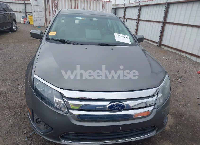 Photo 12 of 2010 Ford Fusion SE (VIN 3FAHP0HA9AR430936)