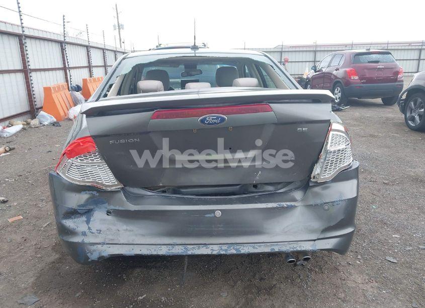 Photo 16 of 2010 Ford Fusion SE (VIN 3FAHP0HA9AR430936)