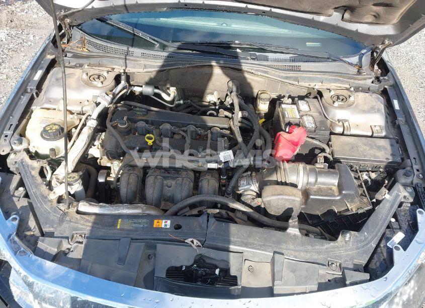 Photo 10 of 2011 Ford Fusion SE (VIN 3FAHP0HA9BR103051)