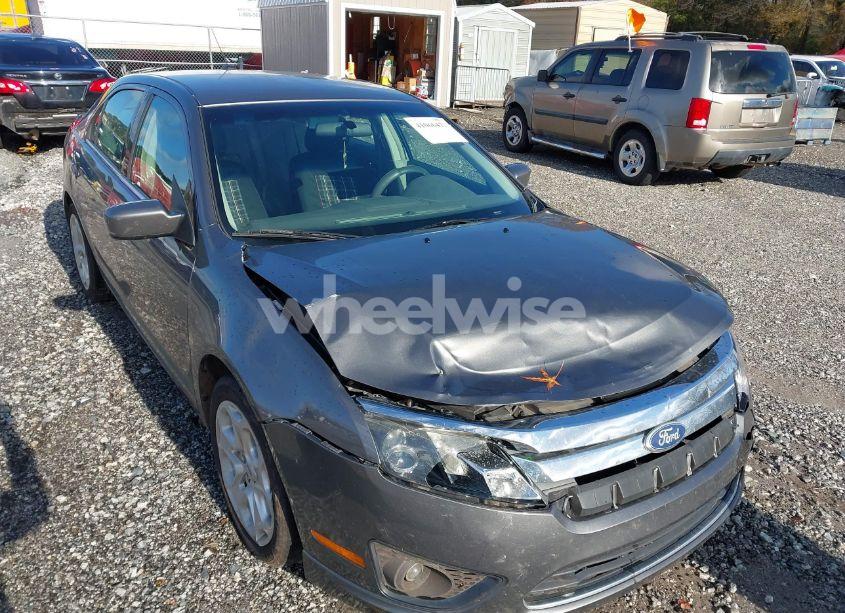 Photo 6 of 2011 Ford Fusion SE (VIN 3FAHP0HA9BR103051)