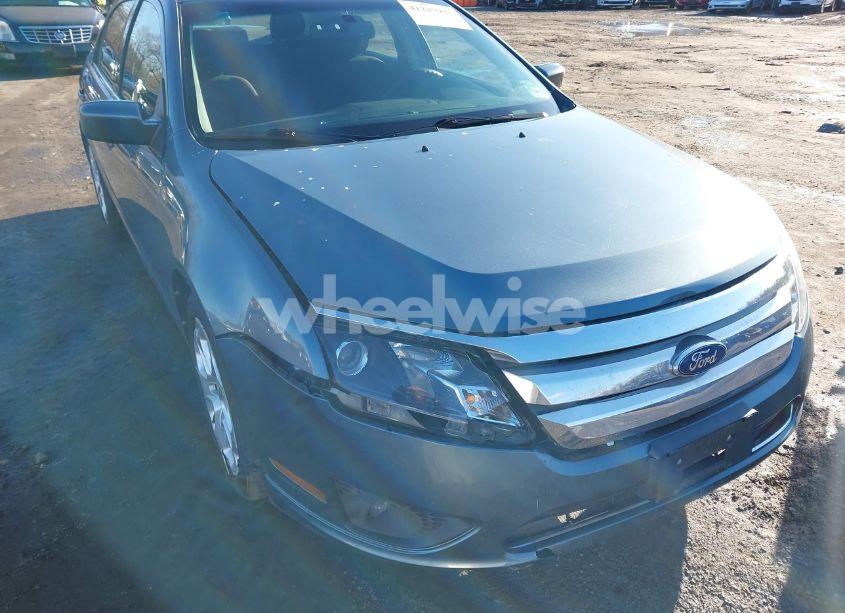 Photo 6 of 2011 Ford Fusion SE (VIN 3FAHP0HA9BR146613)