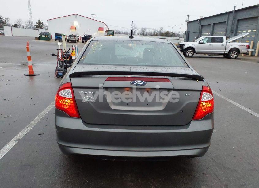 Photo 16 of 2011 Ford Fusion SE (VIN 3FAHP0HA9BR147650)