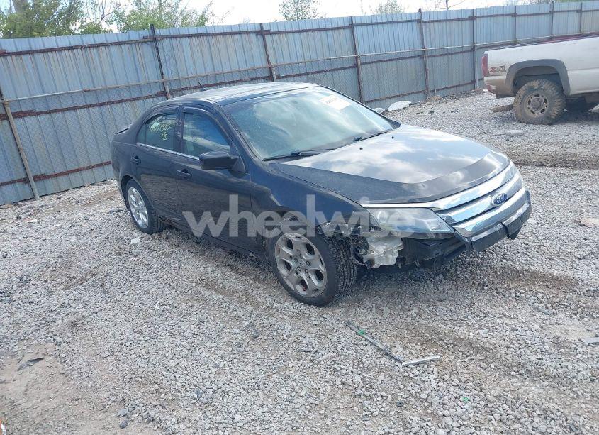 2011 Ford Fusion SE (VIN 3FAHP0HA9BR153707) main photo