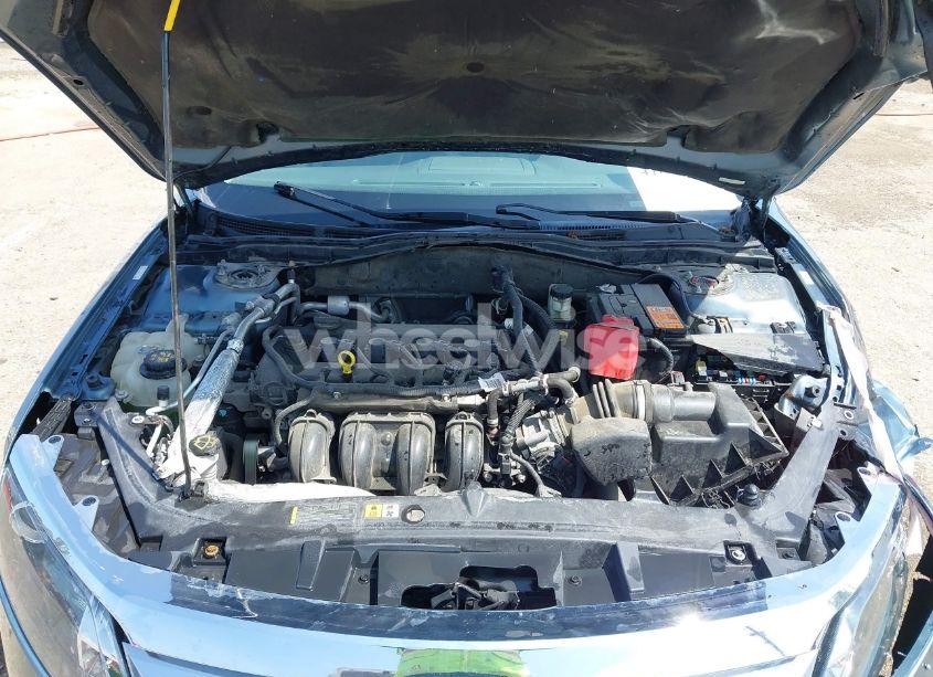 Photo 10 of 2011 Ford Fusion SE (VIN 3FAHP0HA9BR159555)