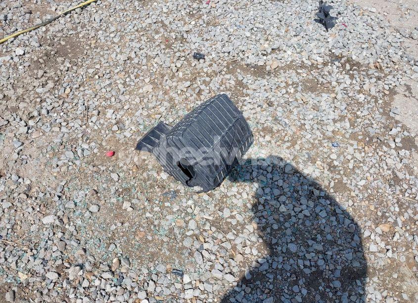 Photo 12 of 2011 Ford Fusion SE (VIN 3FAHP0HA9BR159555)