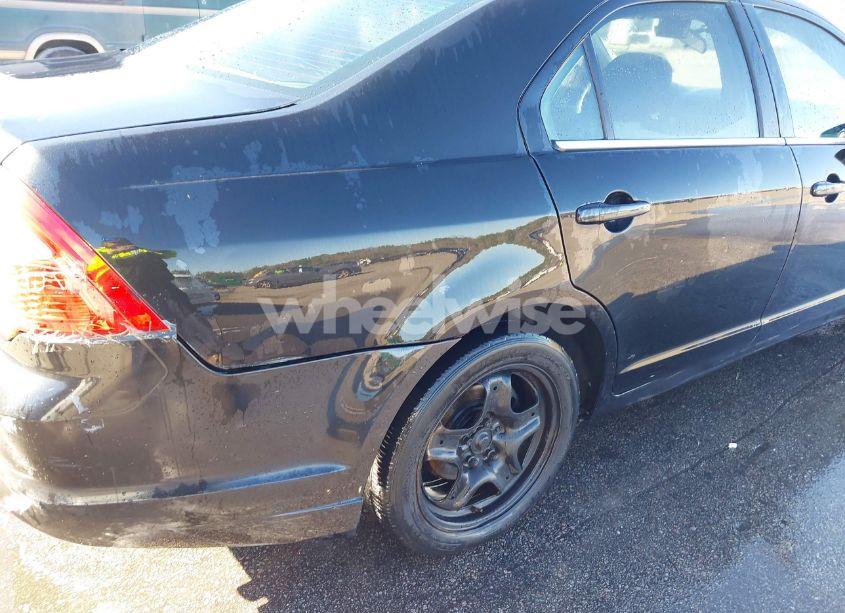 Photo 15 of 2011 Ford Fusion SE (VIN 3FAHP0HA9BR190885)