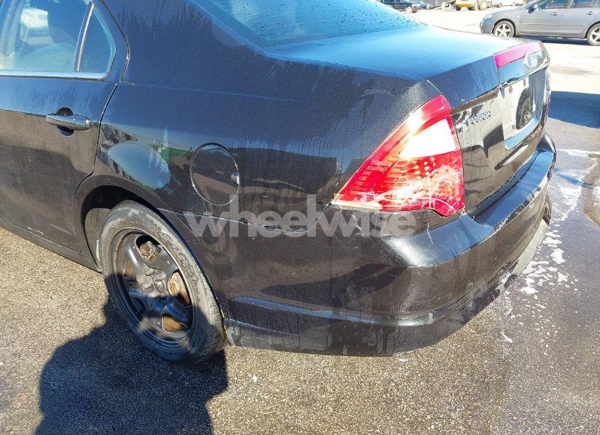 Photo 6 of 2011 Ford Fusion SE (VIN 3FAHP0HA9BR190885)