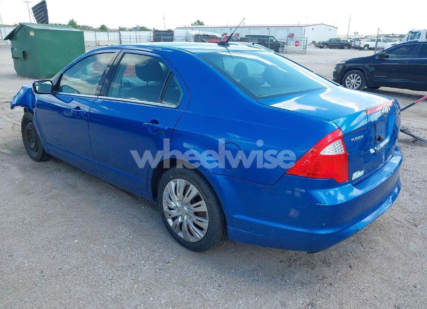 Photo 3 of 2011 Ford Fusion SE (VIN 3FAHP0HA9BR244203)