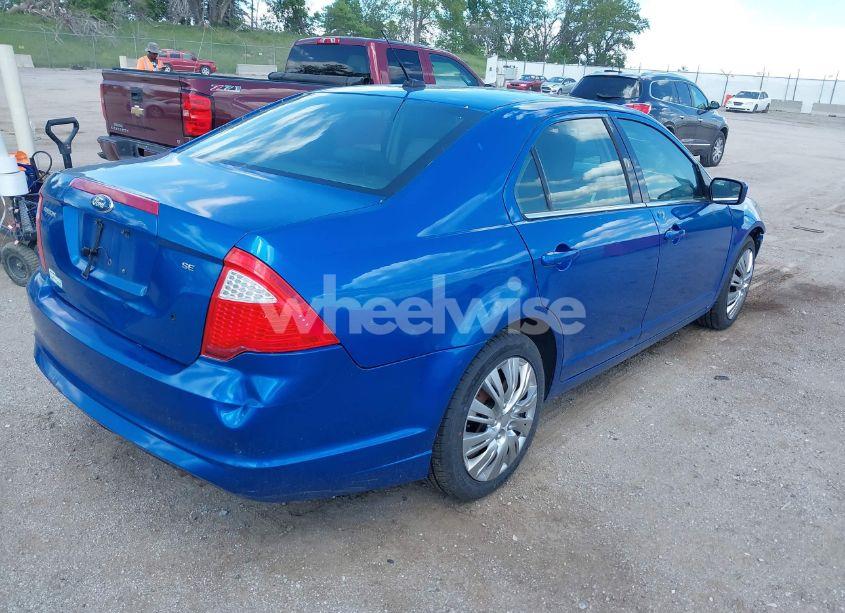 Photo 4 of 2011 Ford Fusion SE (VIN 3FAHP0HA9BR244203)