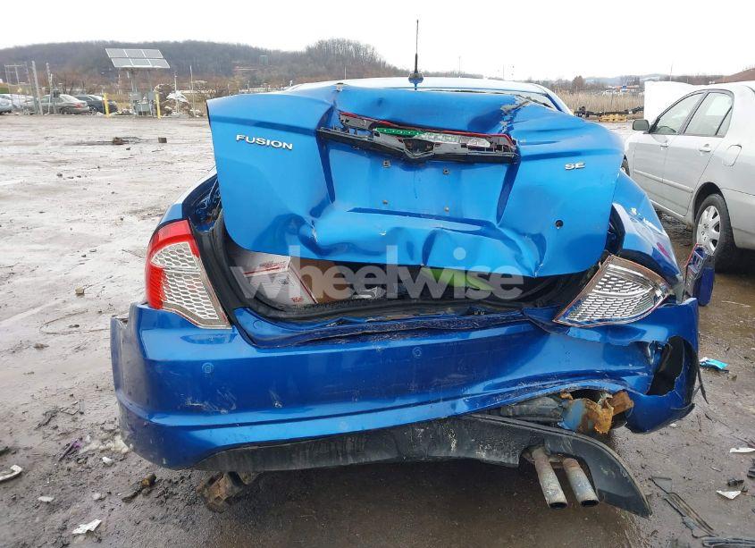 Photo 6 of 2011 Ford Fusion SE (VIN 3FAHP0HA9BR255721)