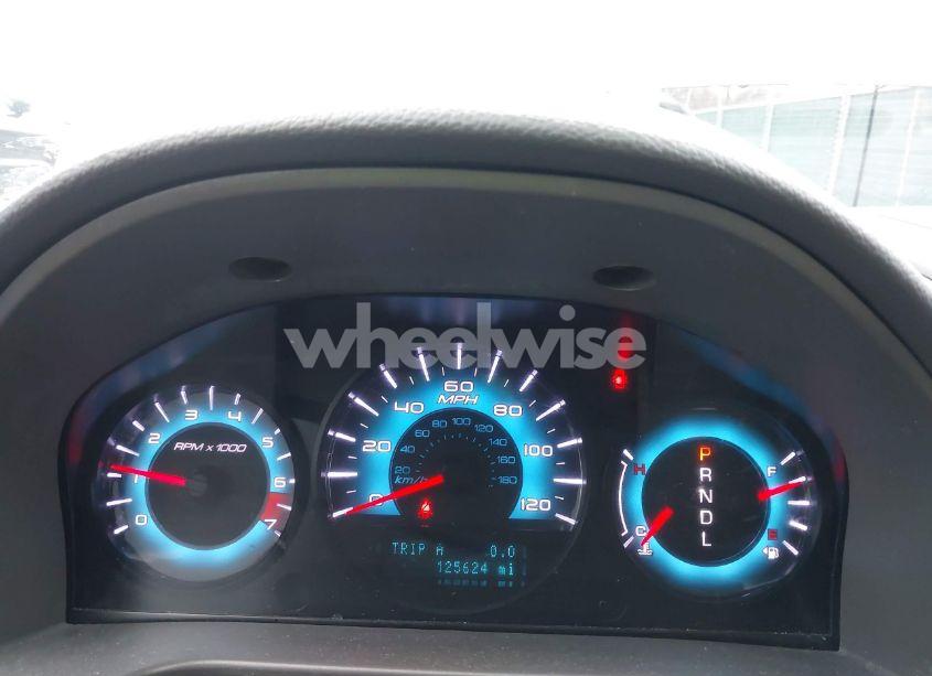 Photo 7 of 2011 Ford Fusion SE (VIN 3FAHP0HA9BR297578)