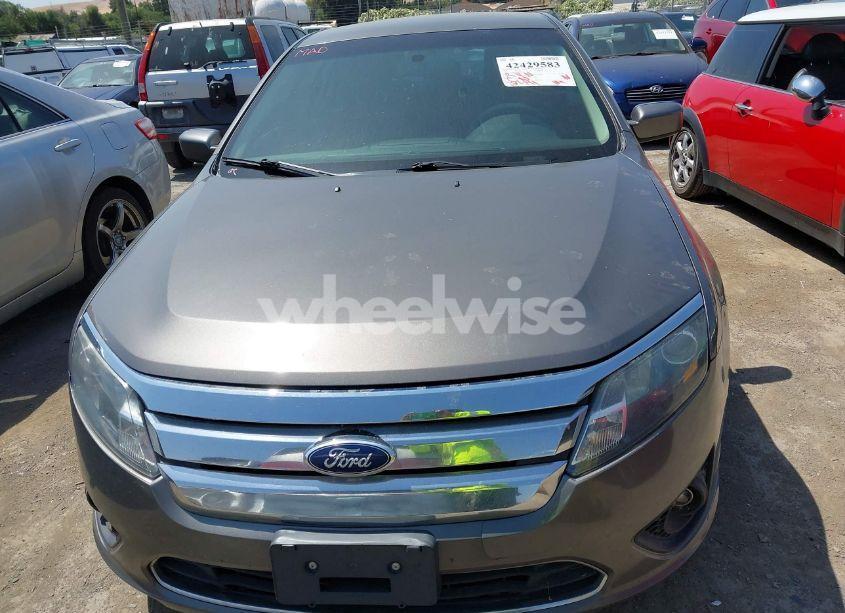Photo 6 of 2011 Ford Fusion SE (VIN 3FAHP0HA9BR323824)