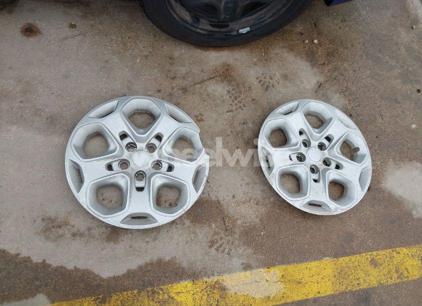 Photo 12 of 2011 Ford Fusion SE (VIN 3FAHP0HA9BR342373)