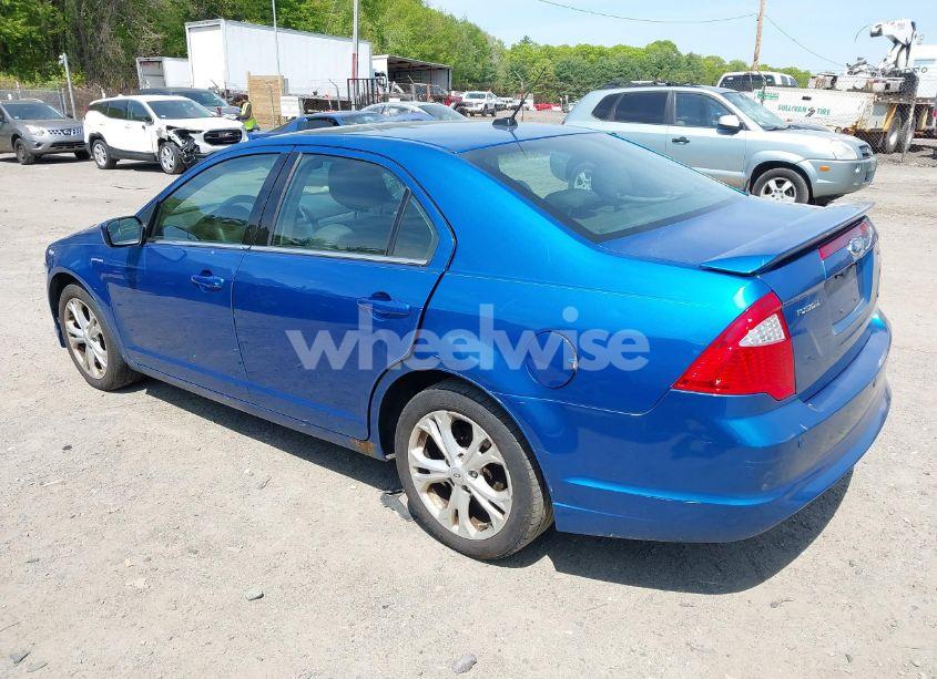 Photo 3 of 2012 Ford Fusion SE (VIN 3FAHP0HA9CR100829)