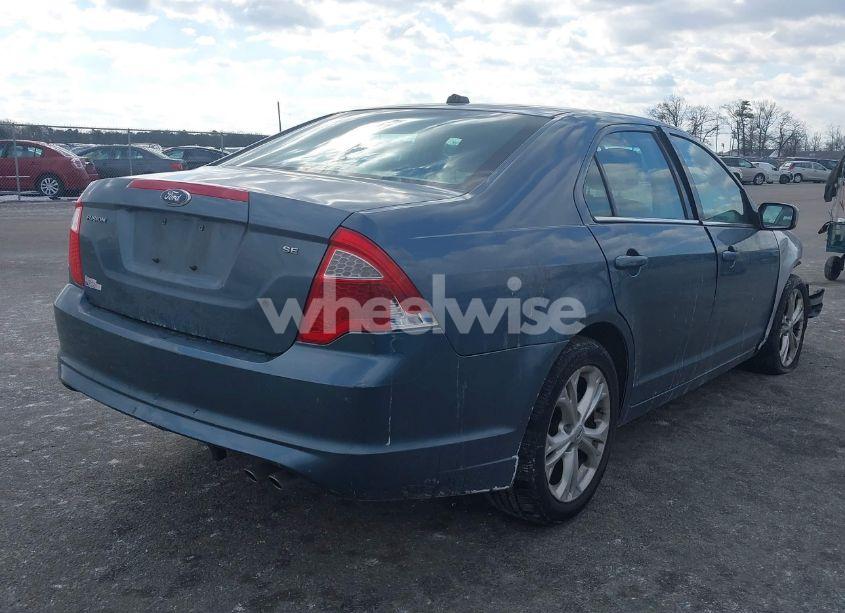Photo 4 of 2012 Ford Fusion SE (VIN 3FAHP0HA9CR101298)