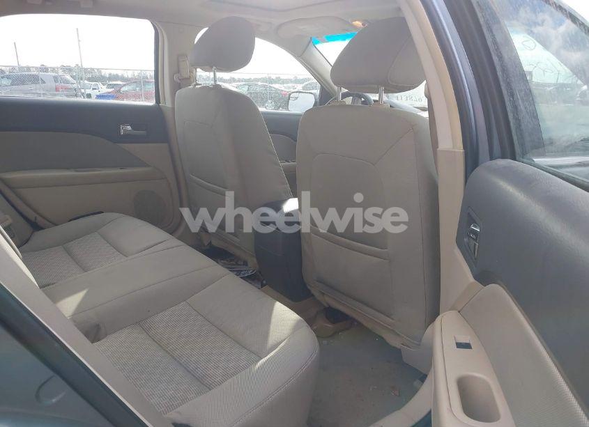 Photo 8 of 2012 Ford Fusion SE (VIN 3FAHP0HA9CR101298)