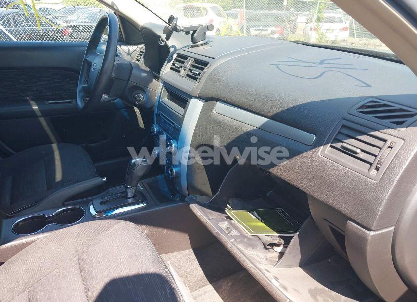 Photo 5 of 2012 Ford Fusion SE (VIN 3FAHP0HA9CR134074)