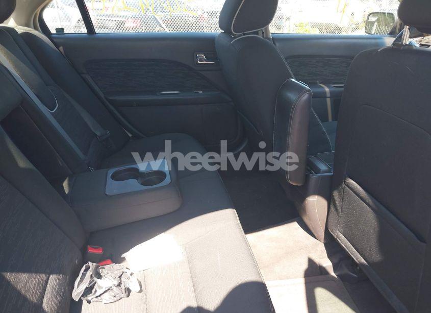 Photo 8 of 2012 Ford Fusion SE (VIN 3FAHP0HA9CR134074)