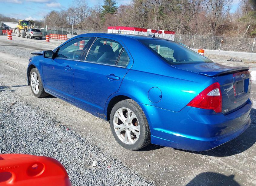 Photo 3 of 2012 Ford Fusion SE (VIN 3FAHP0HA9CR135418)