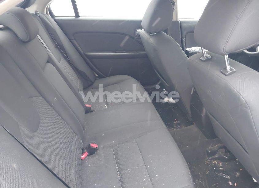 Photo 8 of 2012 Ford Fusion SE (VIN 3FAHP0HA9CR135810)