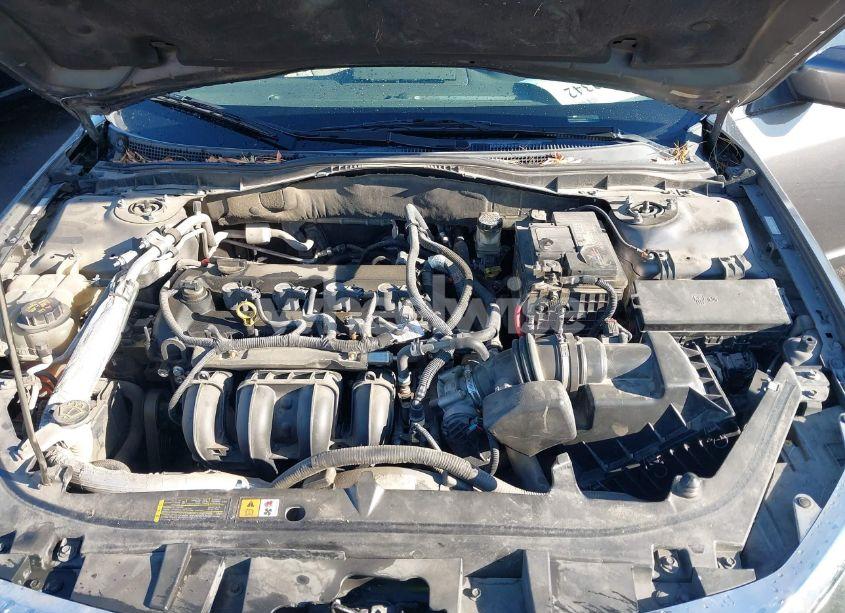 Photo 10 of 2012 Ford Fusion SE (VIN 3FAHP0HA9CR144569)