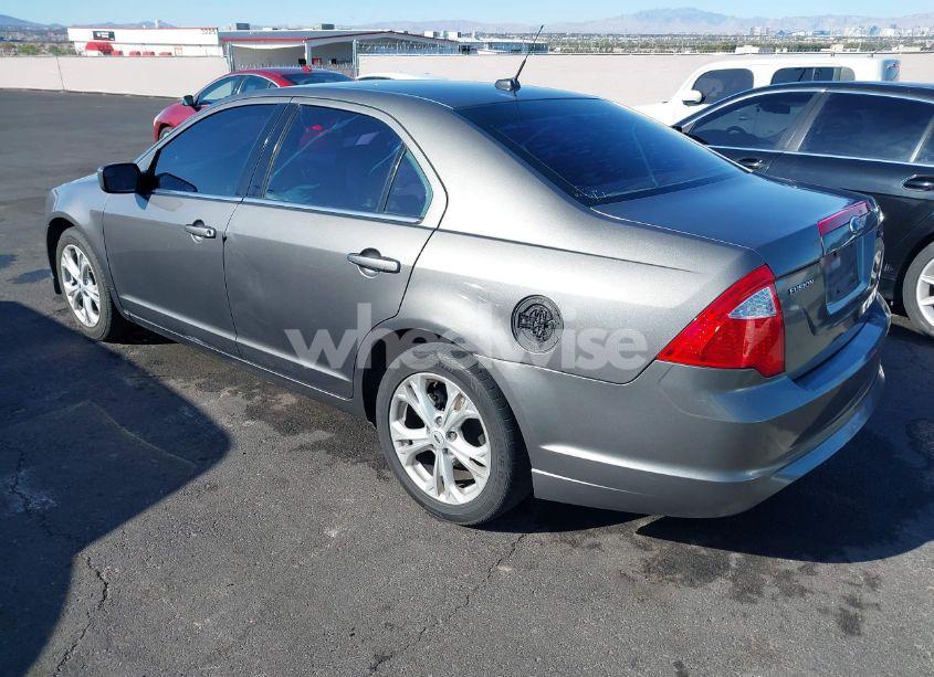 Photo 3 of 2012 Ford Fusion SE (VIN 3FAHP0HA9CR144569)