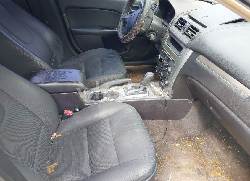 Photo 5 of 2012 Ford Fusion SE (VIN 3FAHP0HA9CR145950)