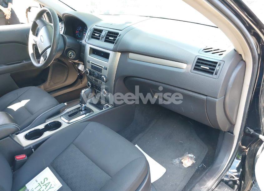 Photo 5 of 2012 Ford Fusion SE (VIN 3FAHP0HA9CR165499)