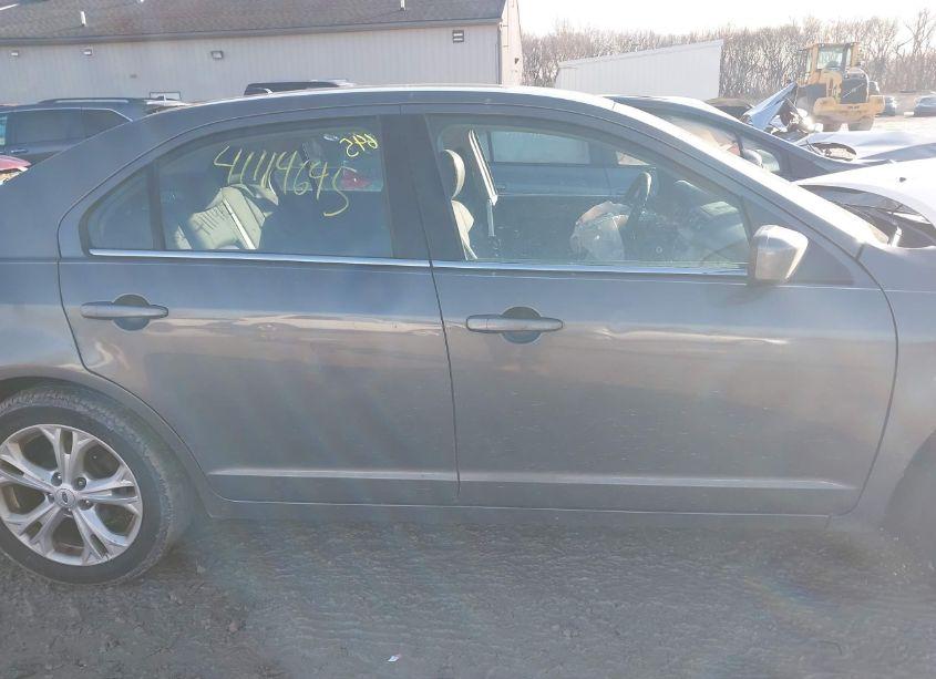 Photo 13 of 2012 Ford Fusion SE (VIN 3FAHP0HA9CR170332)